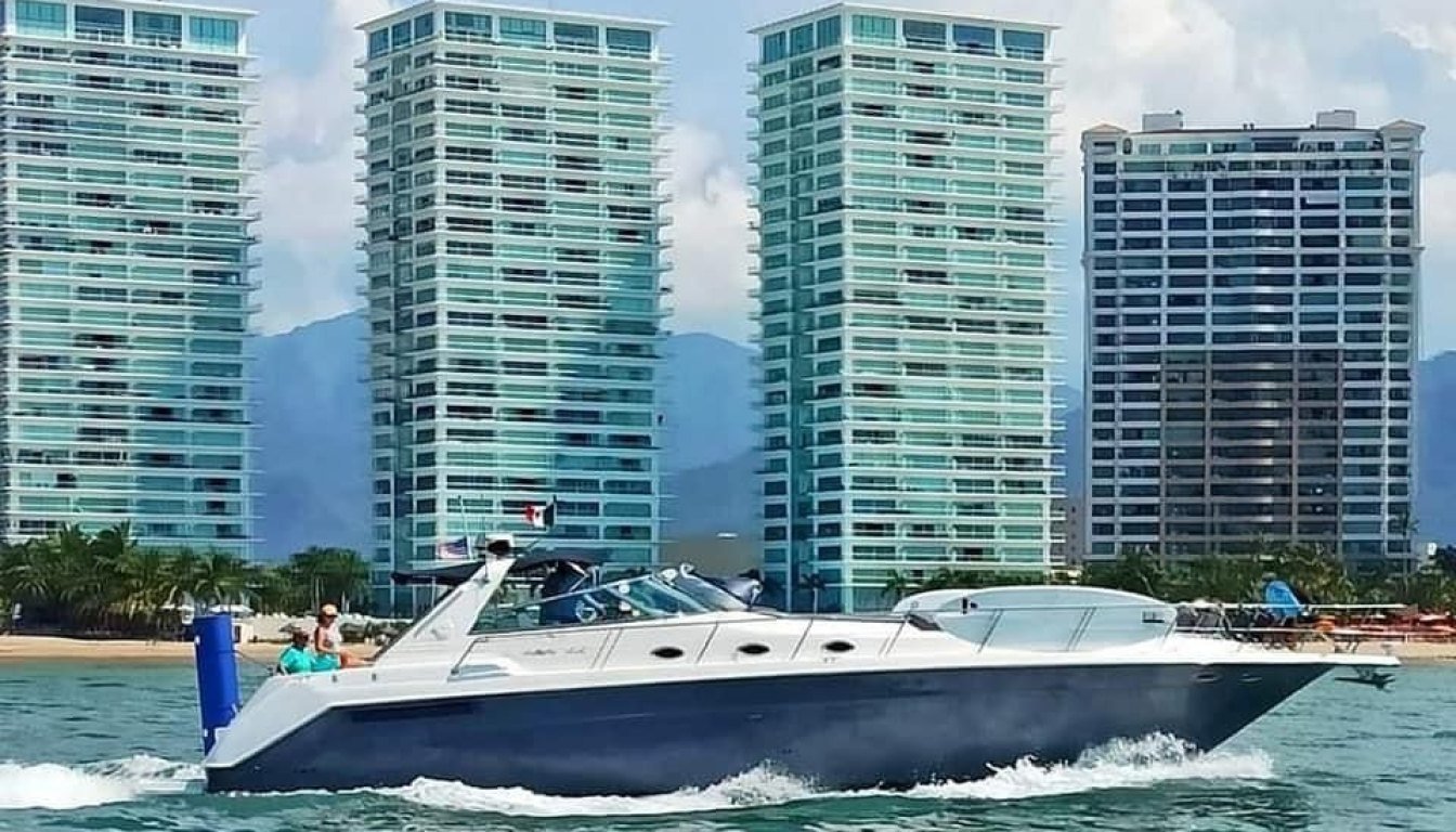 Before You Pay a Deposit: Yacht Charter Deposits, Cancellations and Weather in Puerto Vallarta